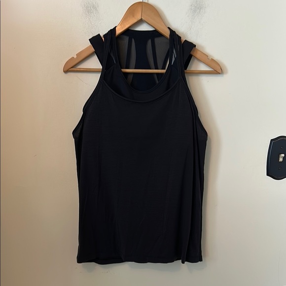 Lululemon 2 in 1 Black Workout Tank Size 8 - Picture 2 of 6